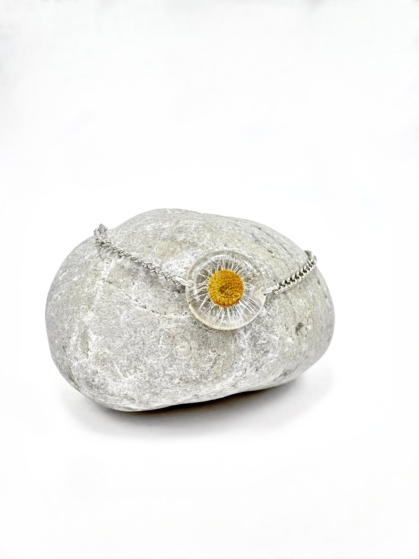 Mini Daisy Bracelet