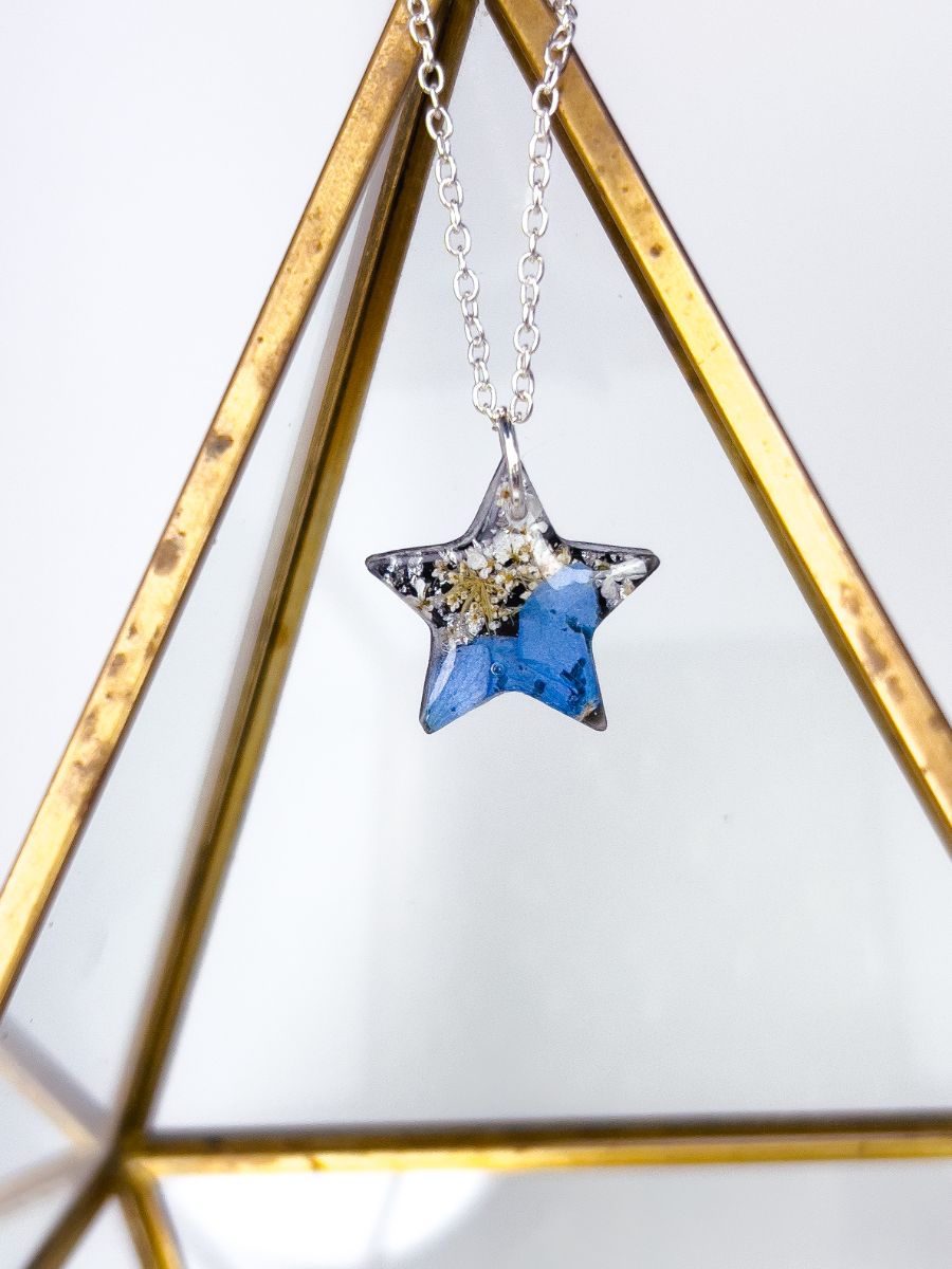 Hydrangea & Queen Anne's Lace Star Necklace