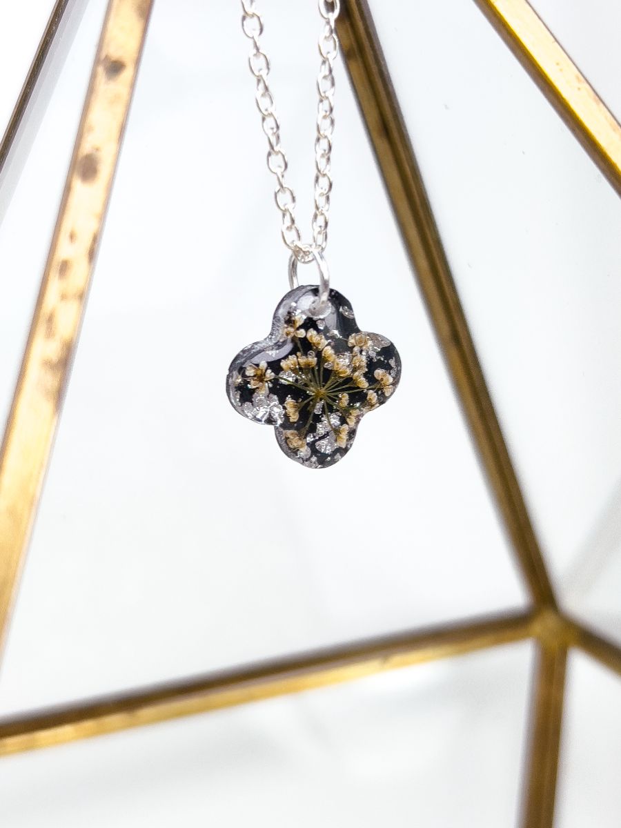 Black Queen Anne's Lace Clover Necklace
