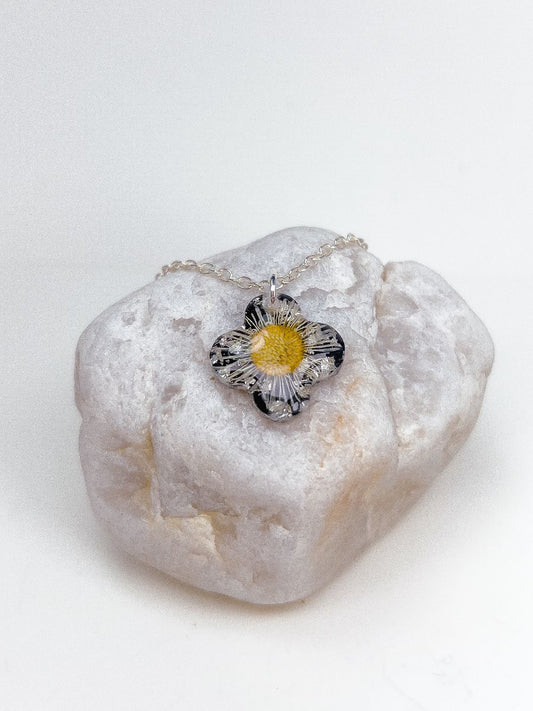 Black Daisy Clover Necklace