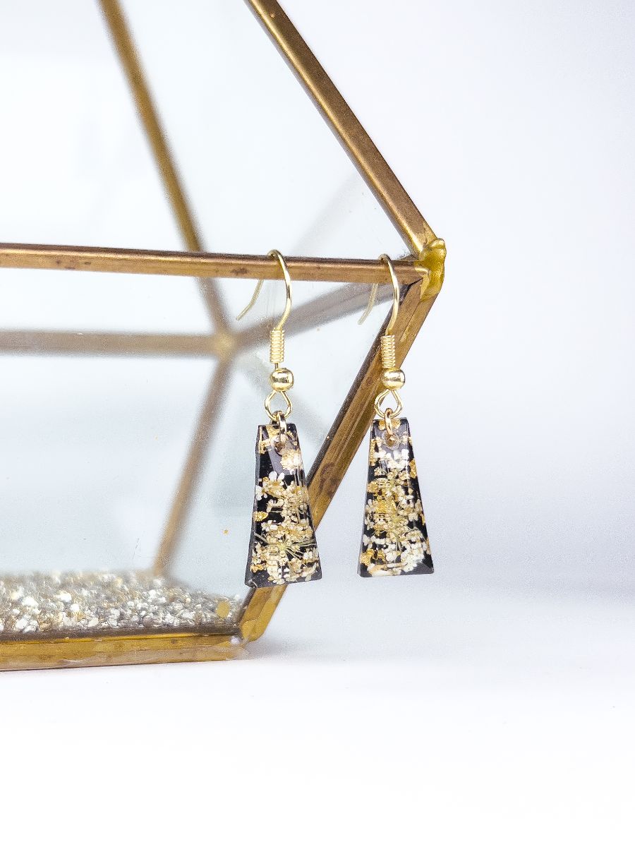 Queen Anne's Lace Black Rectangle Earrings