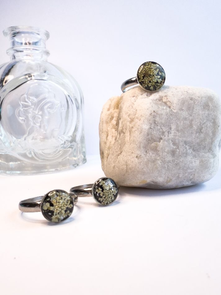 Queen Anne’s Lace Adjustable Ring