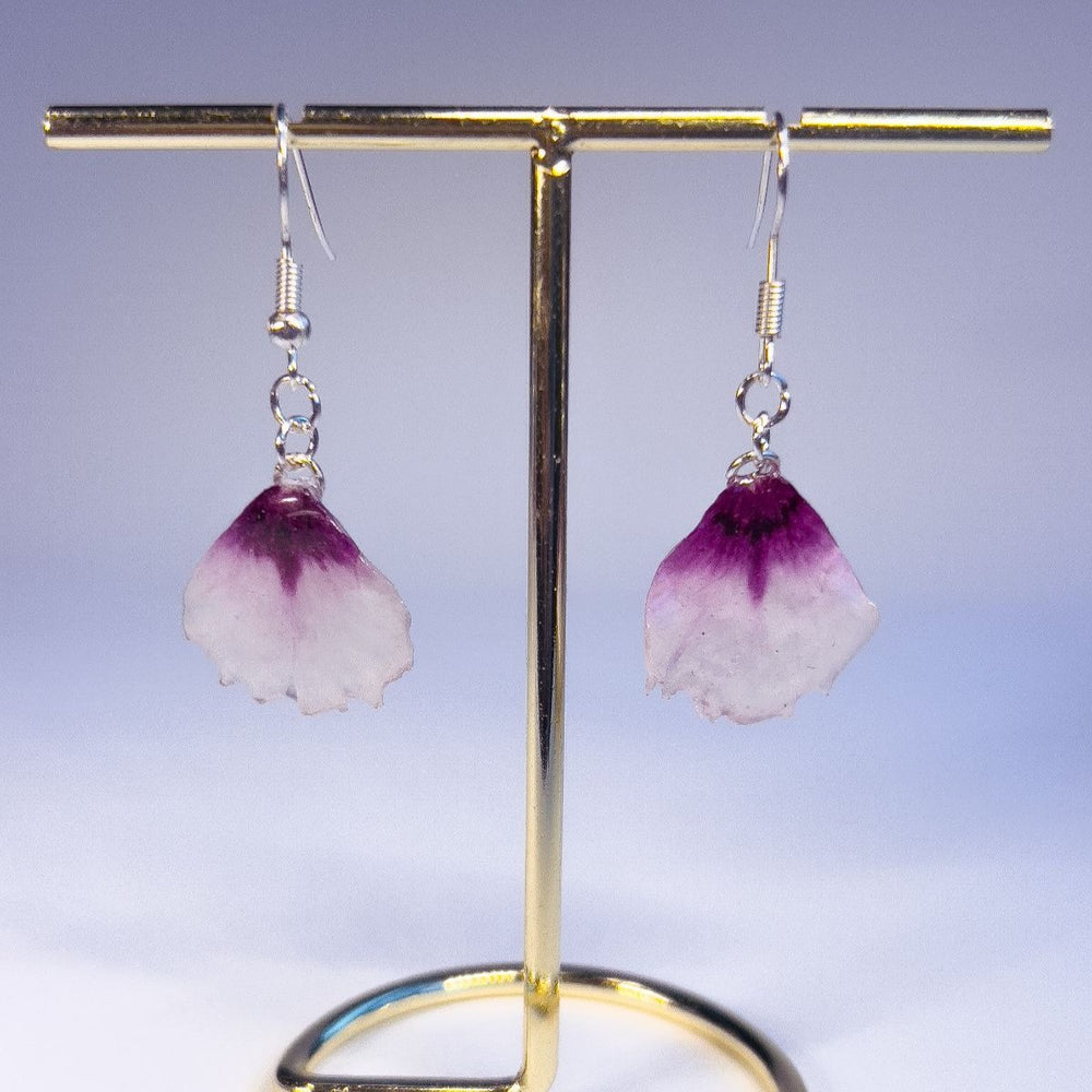 Dangle earrings made from pressed dianthus flower petals. This set is in silver. 