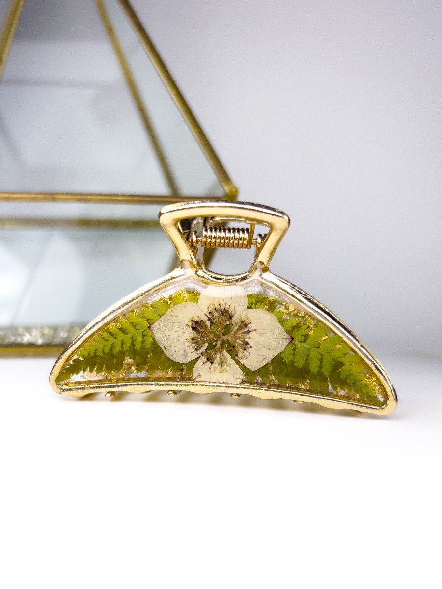 Metal hair clip made with real pressed dogwood flowers and ferns.