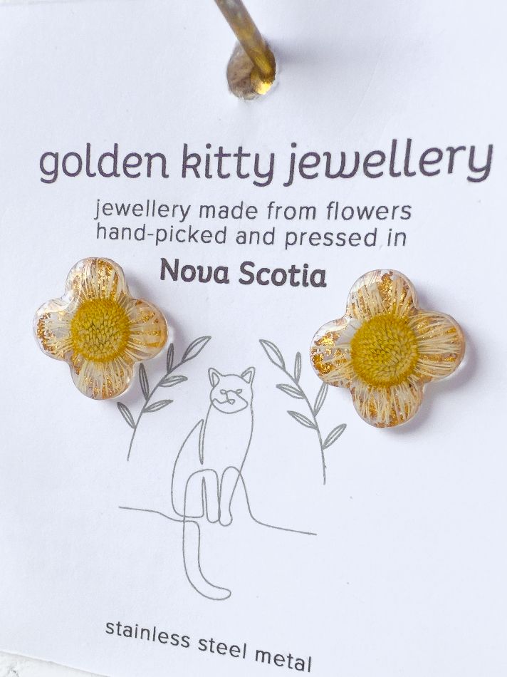 Daisy Clover Studs
