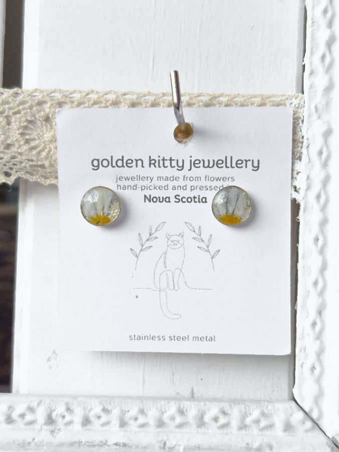 Daisy Stud Earrings