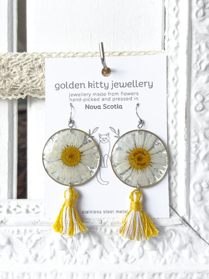 Daisy & Handmade Tassel Dangle Earrings