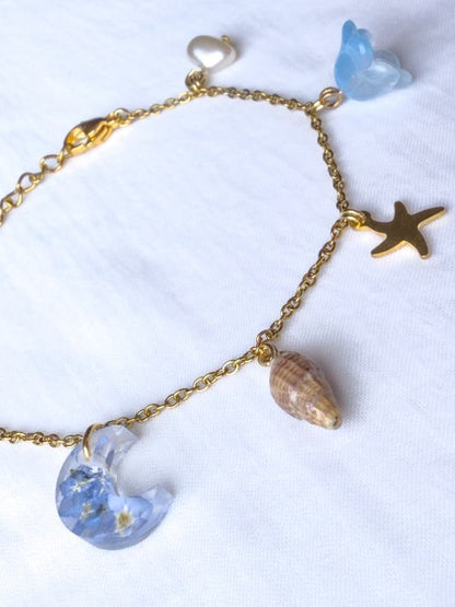 Beachy Charm Bracelet in Blue