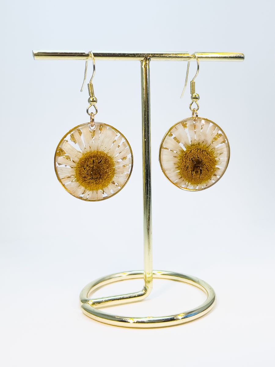 large size pressed daisy dangle earrings. 
