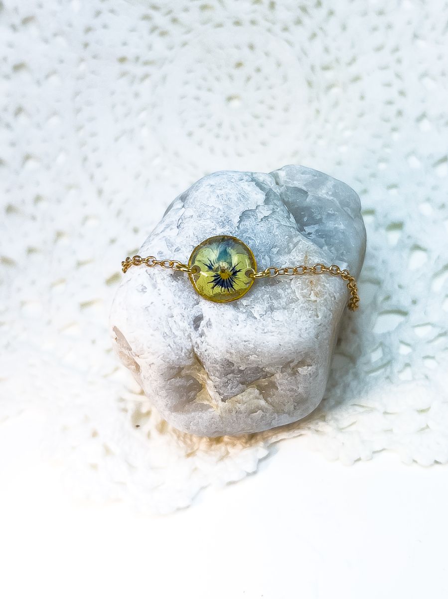 Small real blue violet bracelet from Nova Scotia.